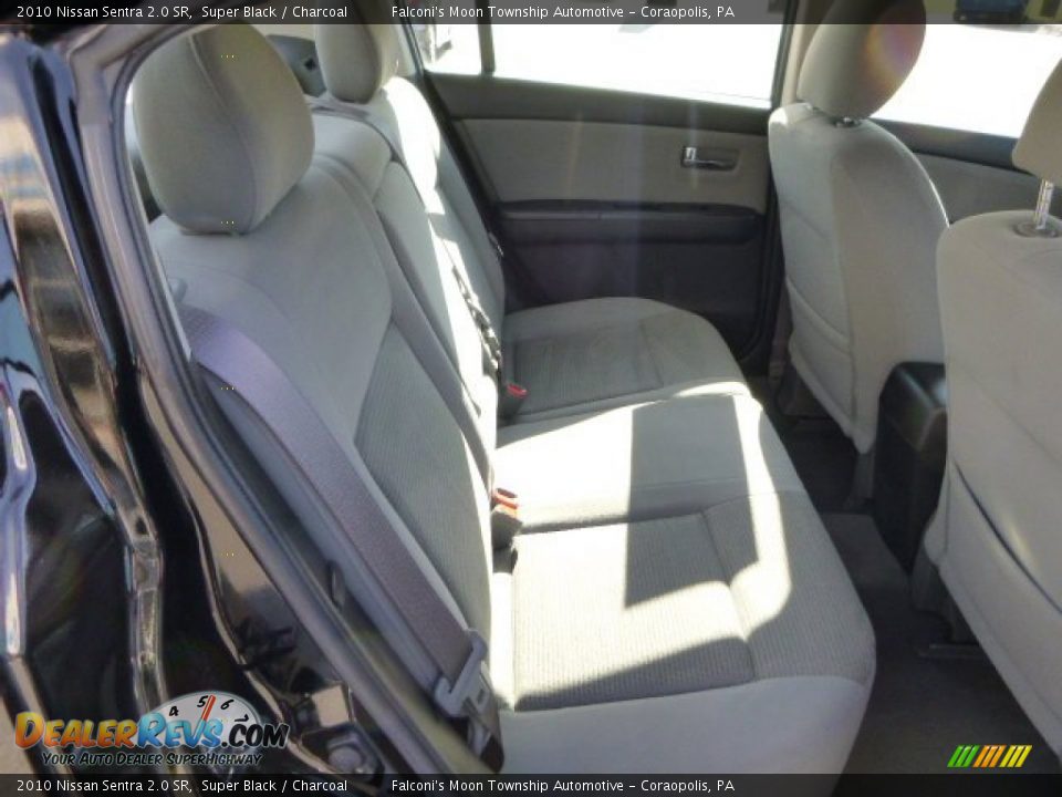 2010 Nissan Sentra 2.0 SR Super Black / Charcoal Photo #13