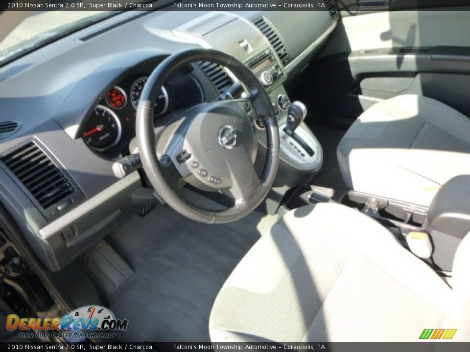 2010 Nissan Sentra 2.0 SR Super Black / Charcoal Photo #20