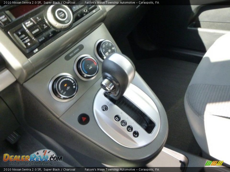 2010 Nissan Sentra 2.0 SR Super Black / Charcoal Photo #21
