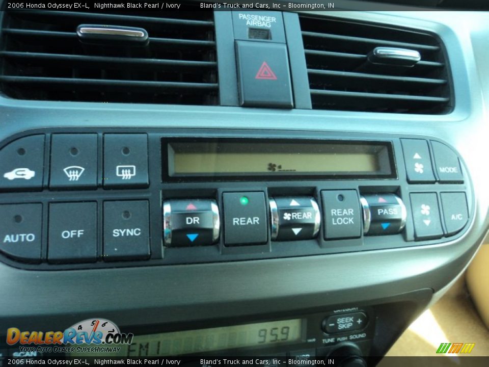 2006 Honda Odyssey EX-L Nighthawk Black Pearl / Ivory Photo #17