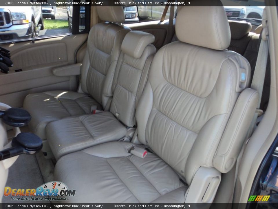 2006 Honda Odyssey EX-L Nighthawk Black Pearl / Ivory Photo #25