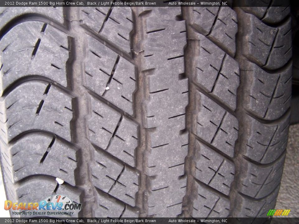2012 Dodge Ram 1500 Big Horn Crew Cab Black / Light Pebble Beige/Bark Brown Photo #10