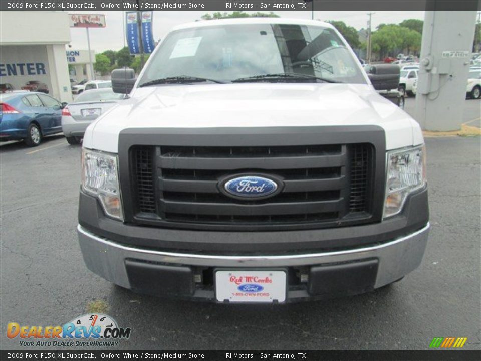 2009 Ford F150 XL SuperCab Oxford White / Stone/Medium Stone Photo #4