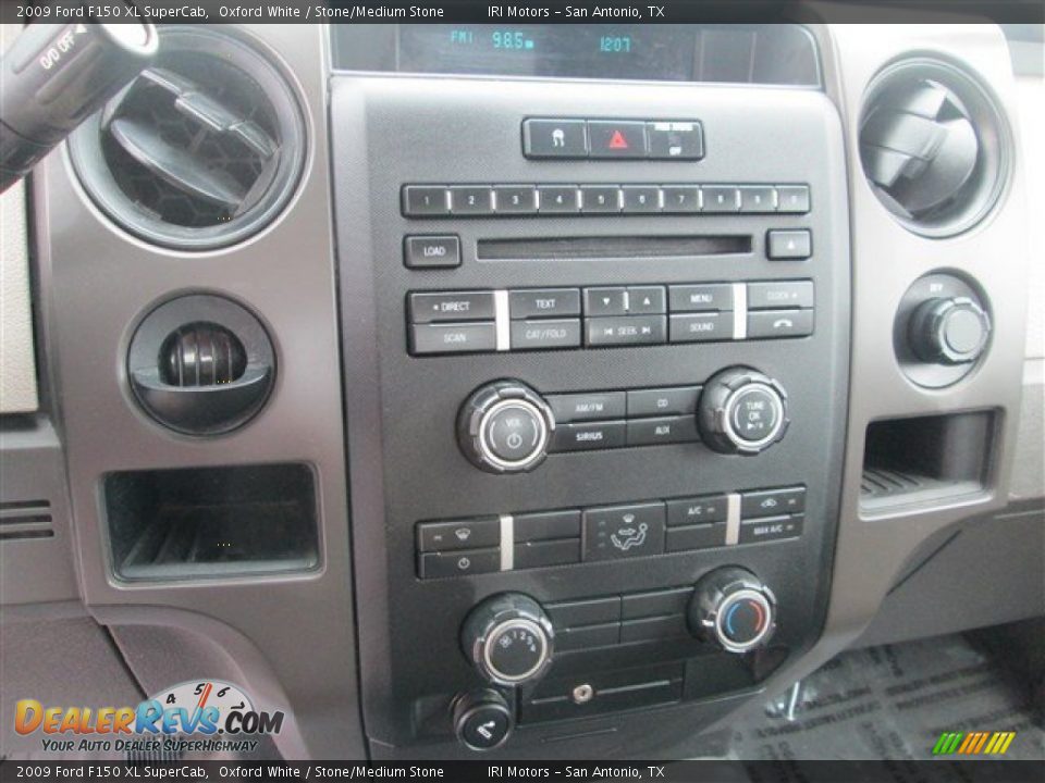 2009 Ford F150 XL SuperCab Oxford White / Stone/Medium Stone Photo #16