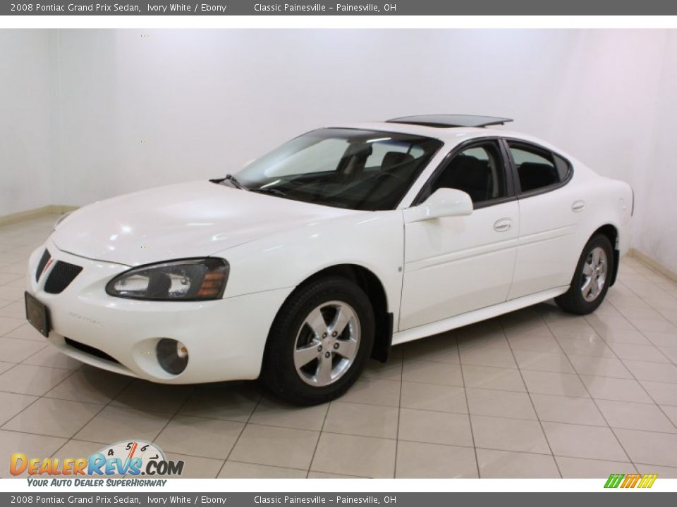 2008 Pontiac Grand Prix Sedan Ivory White / Ebony Photo #3