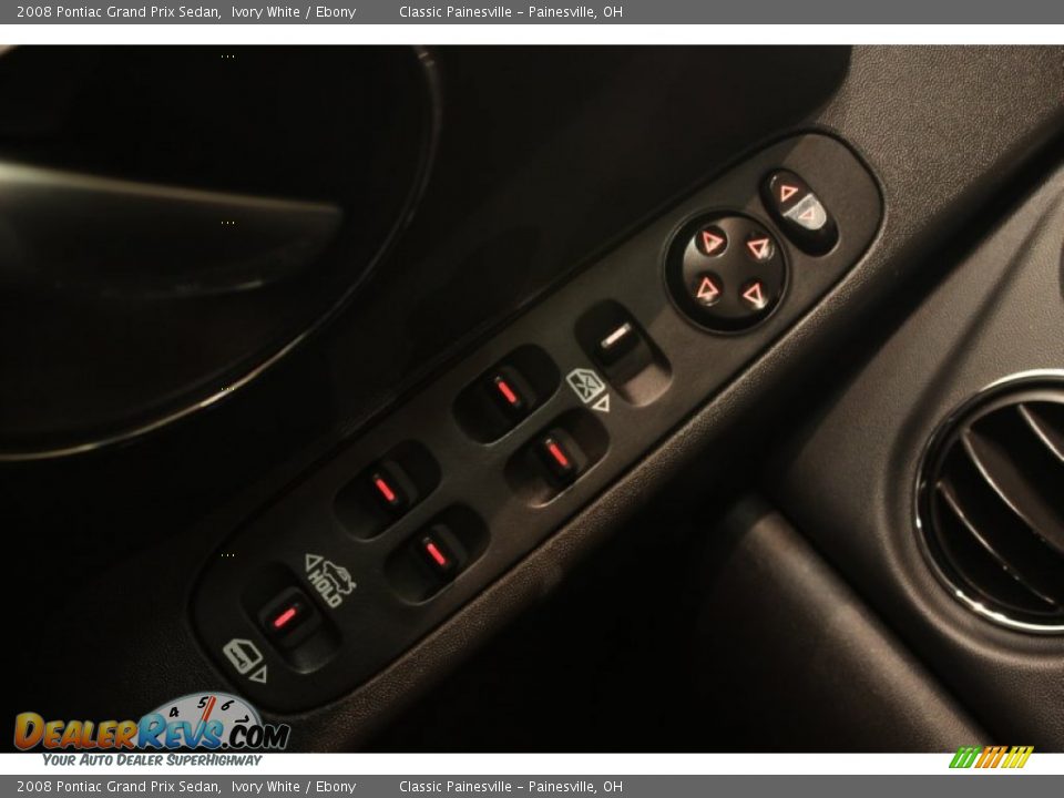 2008 Pontiac Grand Prix Sedan Ivory White / Ebony Photo #7
