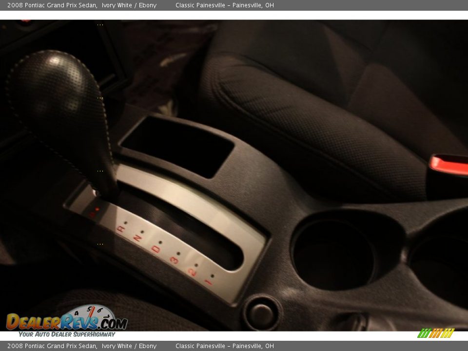 2008 Pontiac Grand Prix Sedan Ivory White / Ebony Photo #14