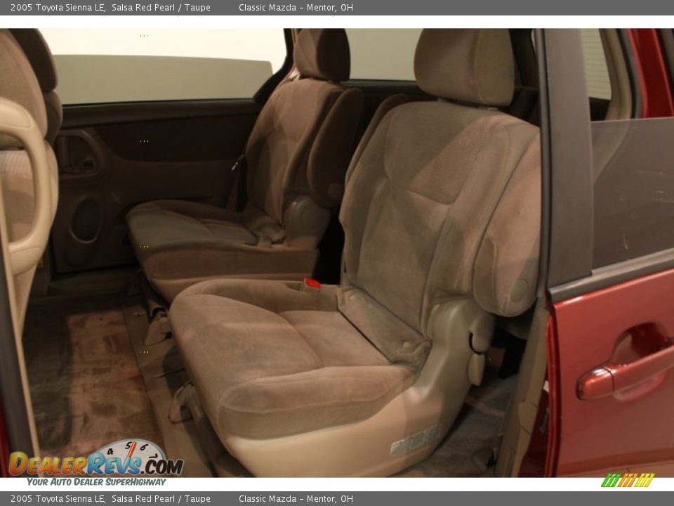 2005 Toyota Sienna LE Salsa Red Pearl / Taupe Photo #12