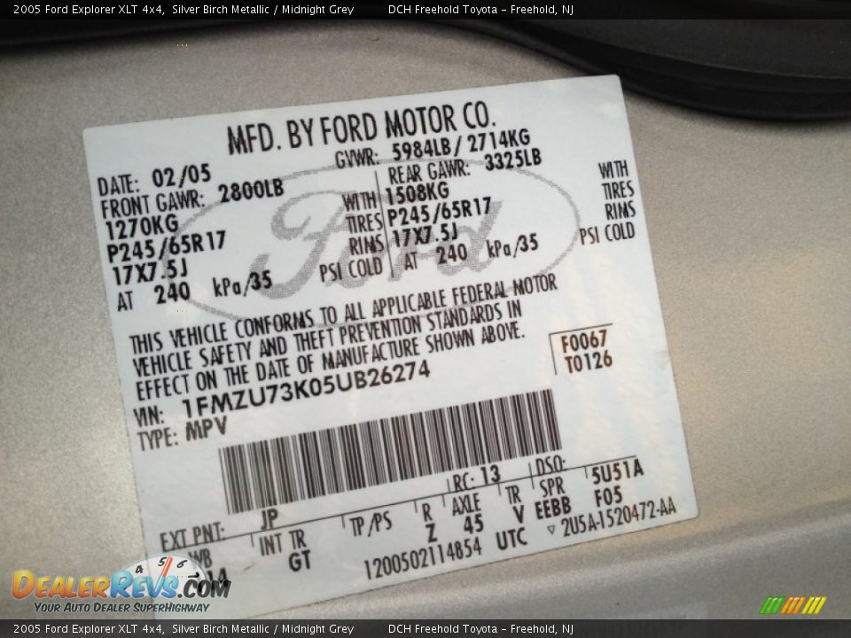 2005 Ford Explorer XLT 4x4 Silver Birch Metallic / Midnight Grey Photo #16