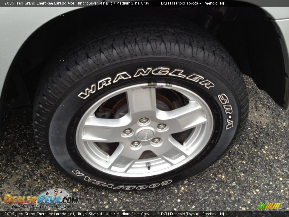 2006 Jeep Grand Cherokee Laredo 4x4 Bright Silver Metallic / Medium Slate Gray Photo #7