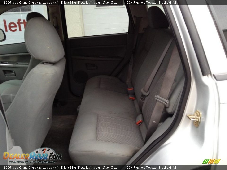 2006 Jeep Grand Cherokee Laredo 4x4 Bright Silver Metallic / Medium Slate Gray Photo #10