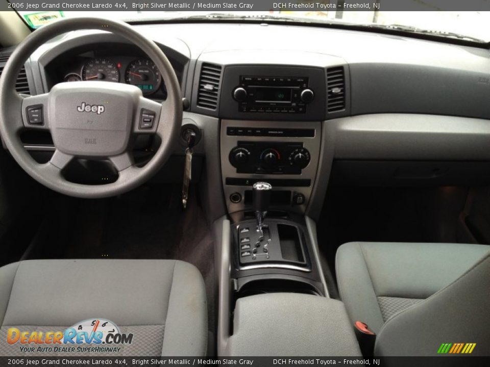 2006 Jeep Grand Cherokee Laredo 4x4 Bright Silver Metallic / Medium Slate Gray Photo #11