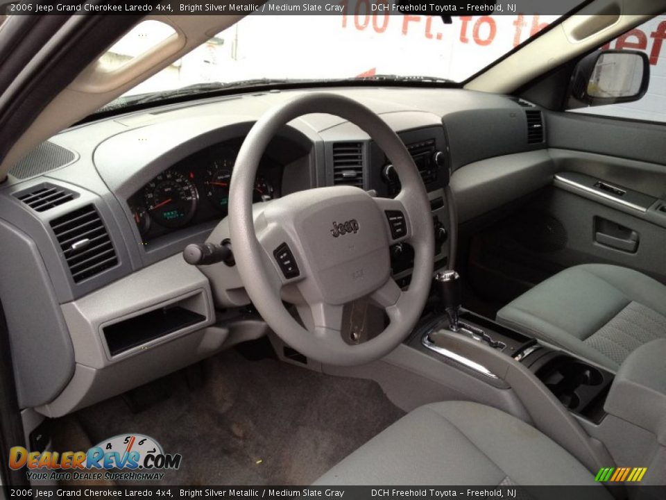 2006 Jeep Grand Cherokee Laredo 4x4 Bright Silver Metallic / Medium Slate Gray Photo #13