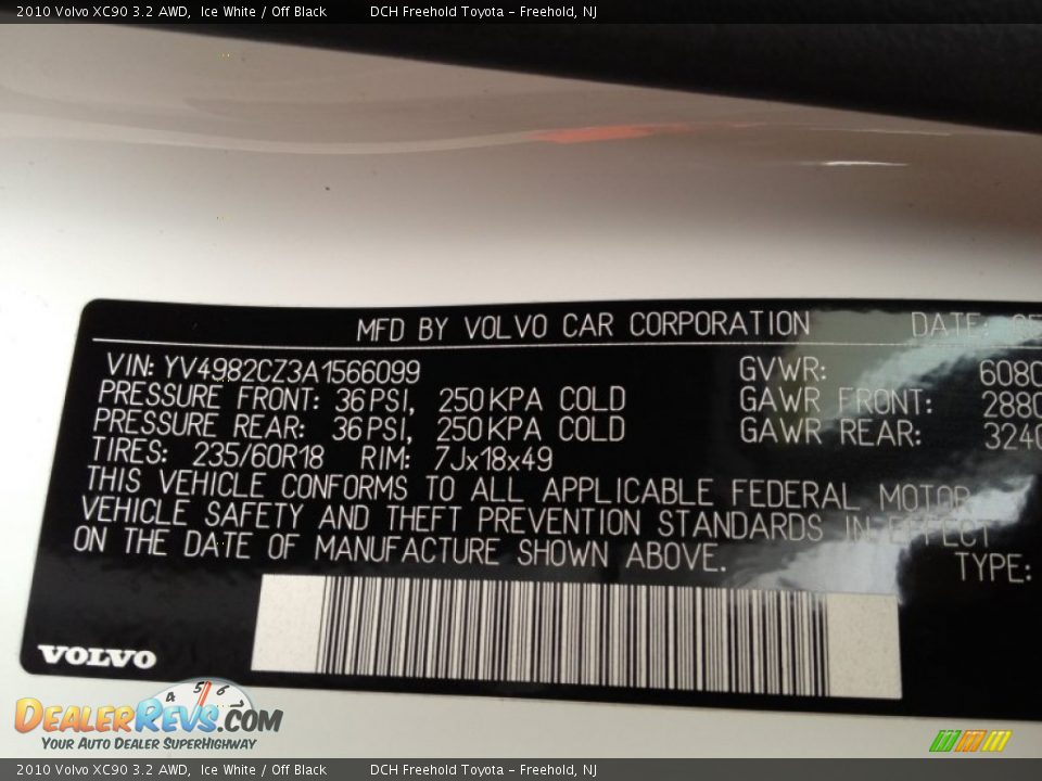 2010 Volvo XC90 3.2 AWD Ice White / Off Black Photo #19