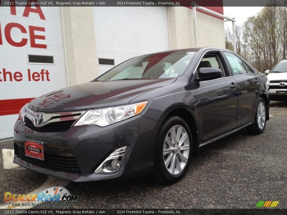 2012 Toyota Camry XLE V6 Magnetic Gray Metallic / Ash Photo #1