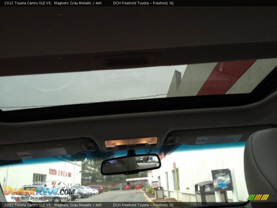 2012 Toyota Camry XLE V6 Magnetic Gray Metallic / Ash Photo #11