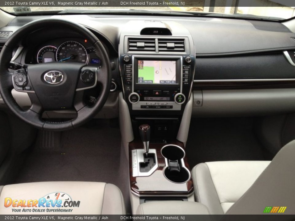 2012 Toyota Camry XLE V6 Magnetic Gray Metallic / Ash Photo #12