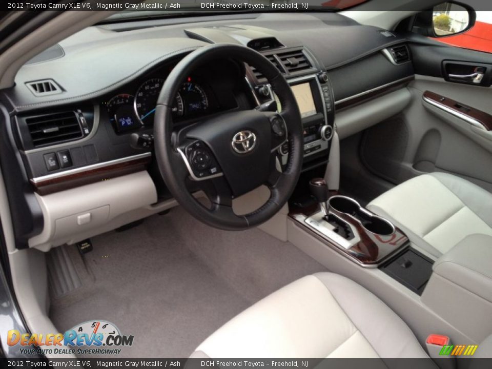 2012 Toyota Camry XLE V6 Magnetic Gray Metallic / Ash Photo #13