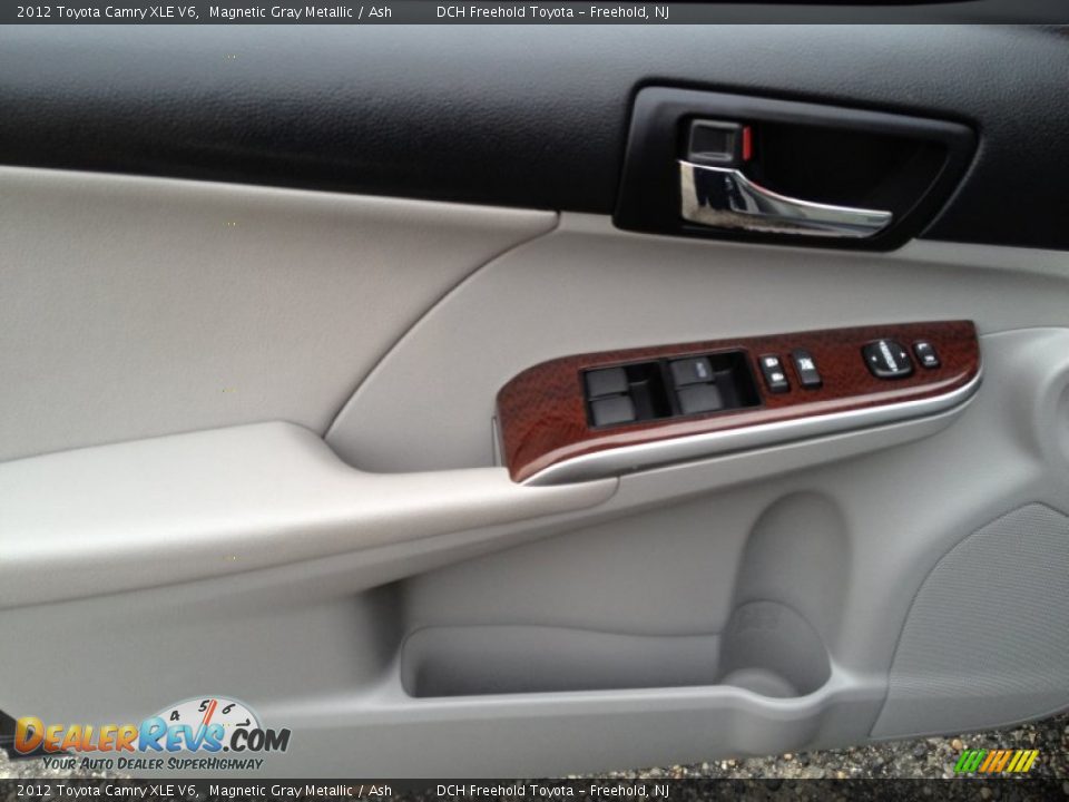 2012 Toyota Camry XLE V6 Magnetic Gray Metallic / Ash Photo #14