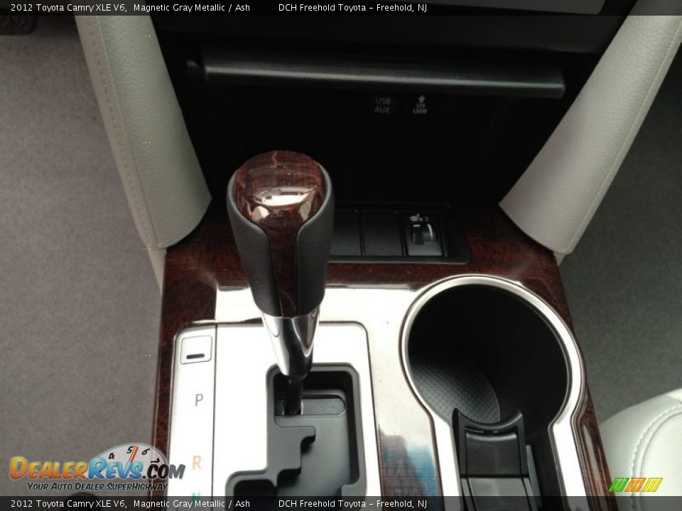 2012 Toyota Camry XLE V6 Magnetic Gray Metallic / Ash Photo #17