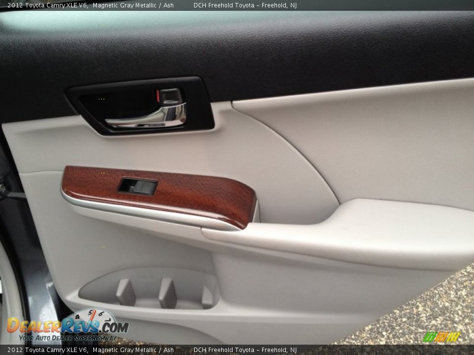 2012 Toyota Camry XLE V6 Magnetic Gray Metallic / Ash Photo #25