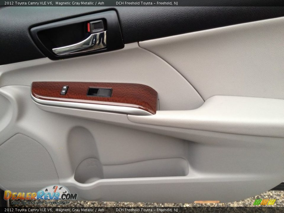 2012 Toyota Camry XLE V6 Magnetic Gray Metallic / Ash Photo #28