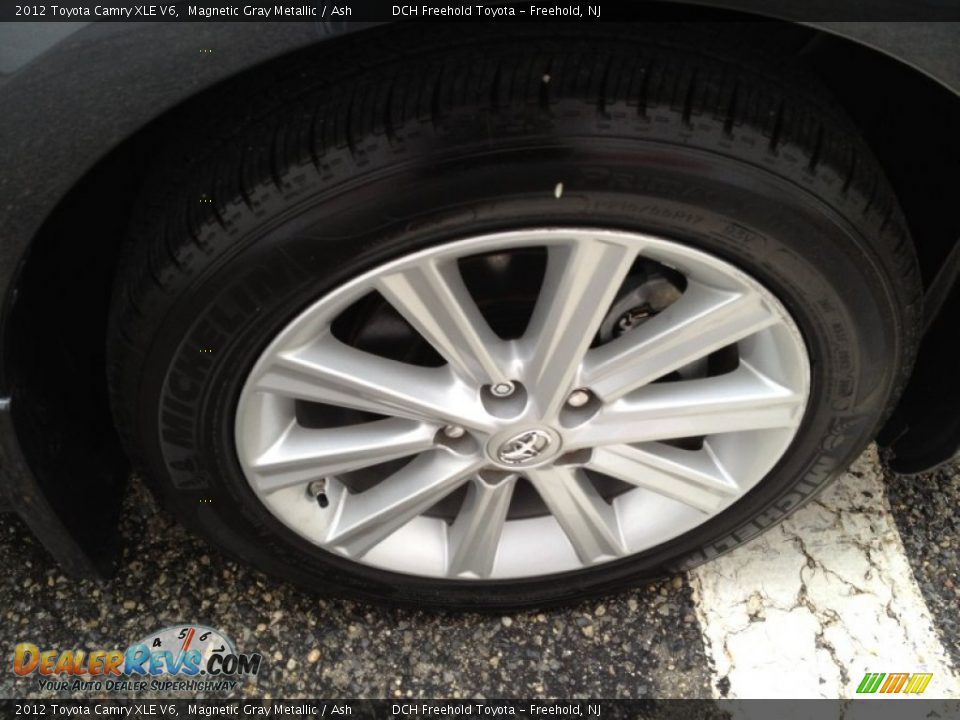 2012 Toyota Camry XLE V6 Magnetic Gray Metallic / Ash Photo #29