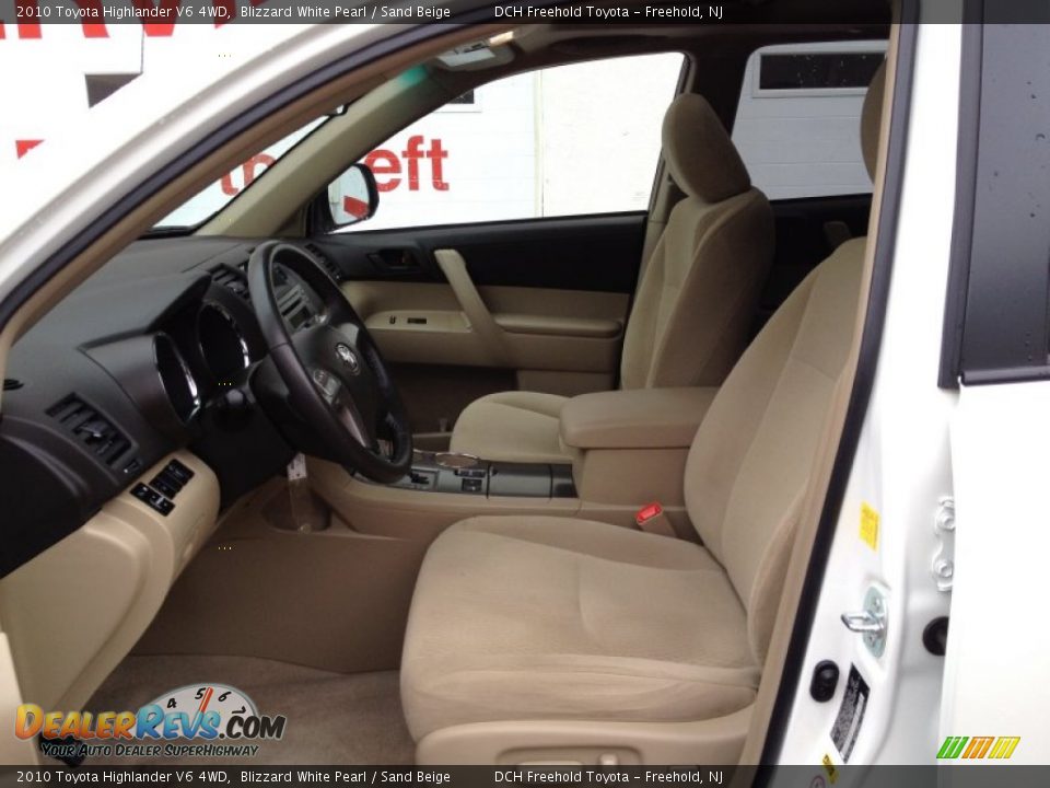 2010 Toyota Highlander V6 4WD Blizzard White Pearl / Sand Beige Photo #16