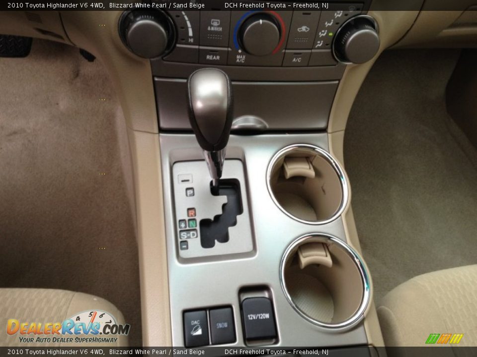 2010 Toyota Highlander V6 4WD Blizzard White Pearl / Sand Beige Photo #19