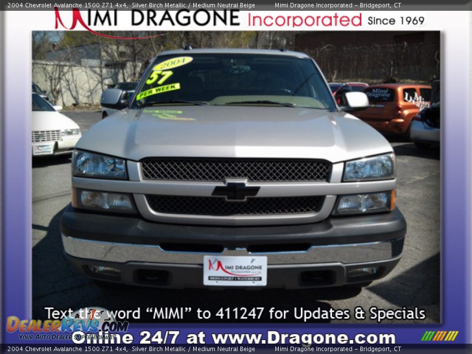 2004 Chevrolet Avalanche 1500 Z71 4x4 Silver Birch Metallic / Medium Neutral Beige Photo #2
