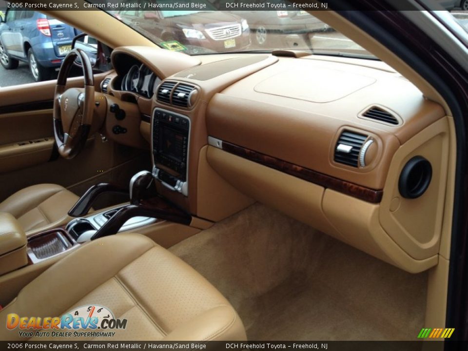 Dashboard of 2006 Porsche Cayenne S Photo #27