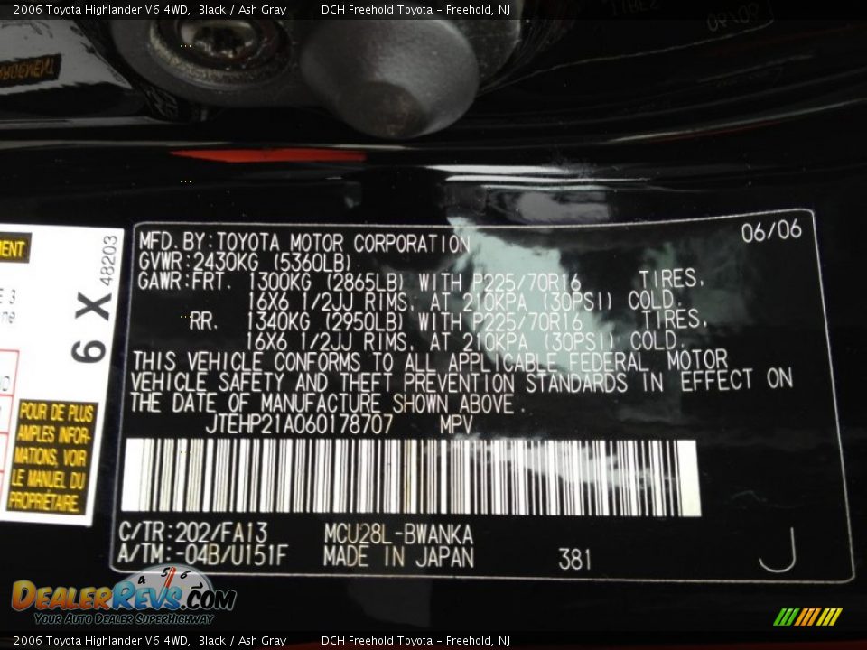 2006 Toyota Highlander V6 4WD Black / Ash Gray Photo #16