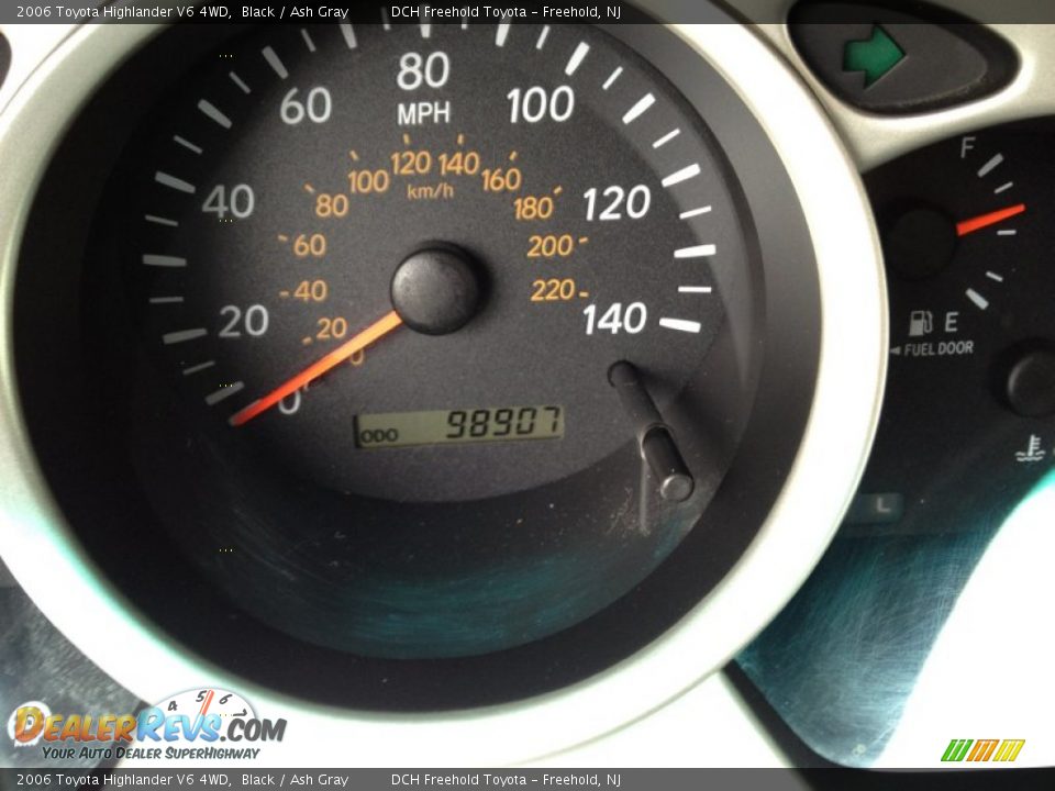 2006 Toyota Highlander V6 4WD Black / Ash Gray Photo #19