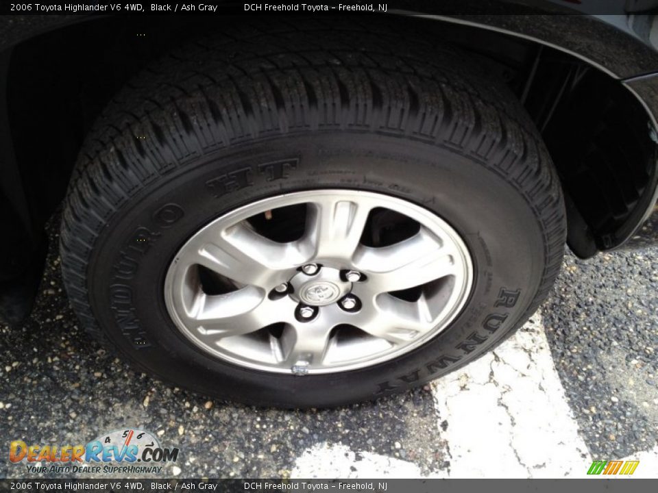 2006 Toyota Highlander V6 4WD Black / Ash Gray Photo #27