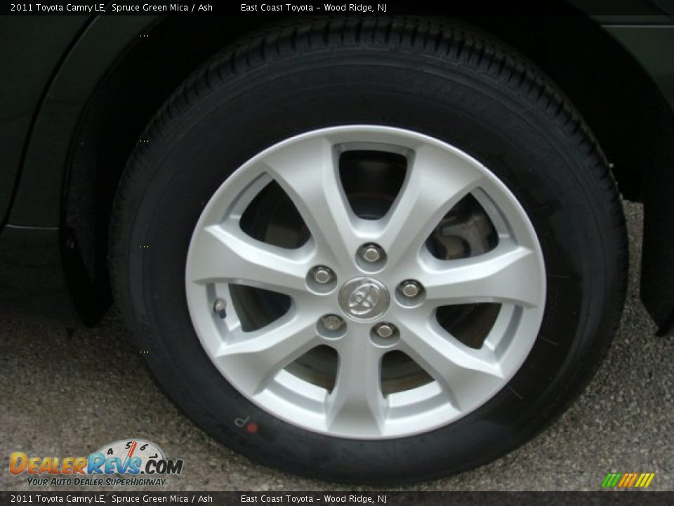 2011 Toyota Camry LE Spruce Green Mica / Ash Photo #14