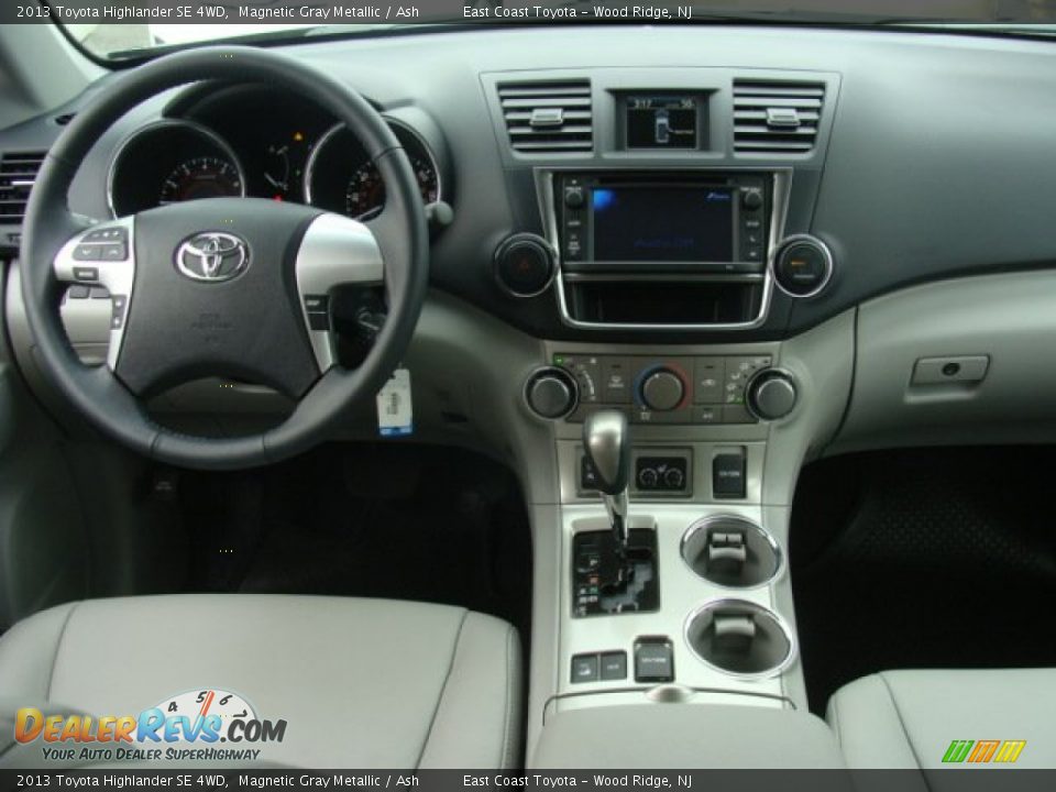 2013 Toyota Highlander SE 4WD Magnetic Gray Metallic / Ash Photo #9