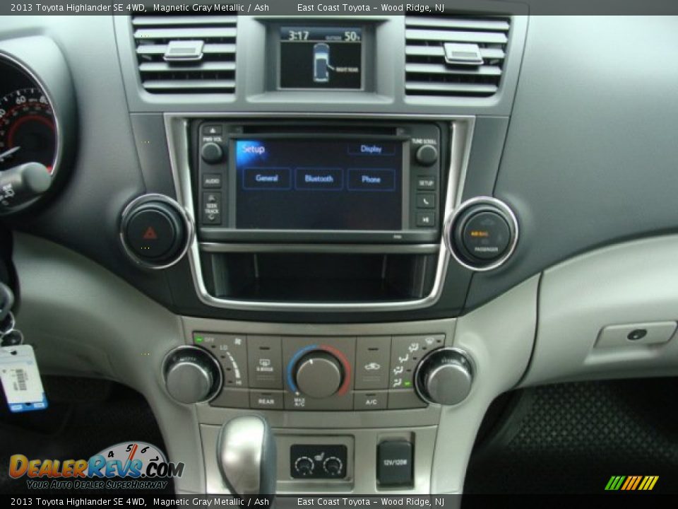 2013 Toyota Highlander SE 4WD Magnetic Gray Metallic / Ash Photo #10