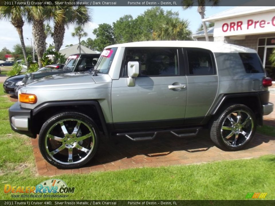 2011 Toyota FJ Cruiser 4WD Silver Fresco Metallic / Dark Charcoal Photo #2