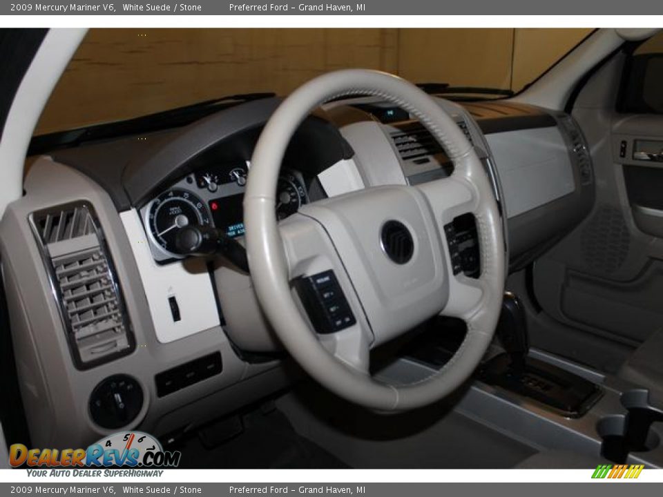 2009 Mercury Mariner V6 Steering Wheel Photo #19