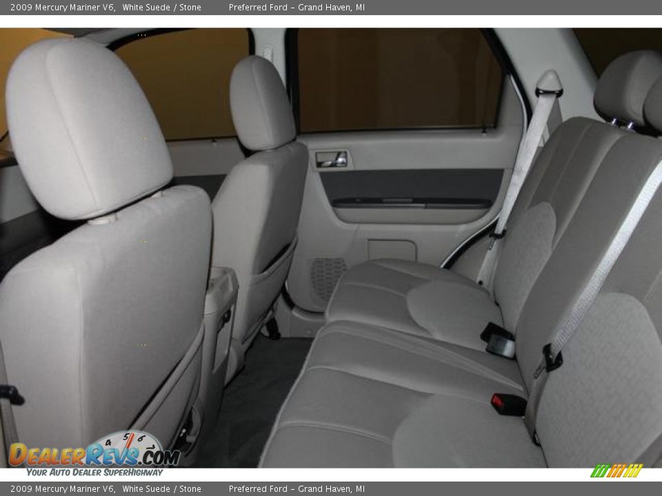 2009 Mercury Mariner V6 White Suede / Stone Photo #23