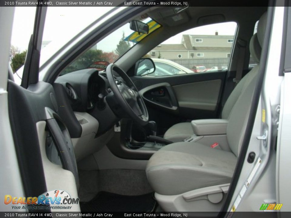 2010 Toyota RAV4 I4 4WD Classic Silver Metallic / Ash Gray Photo #7