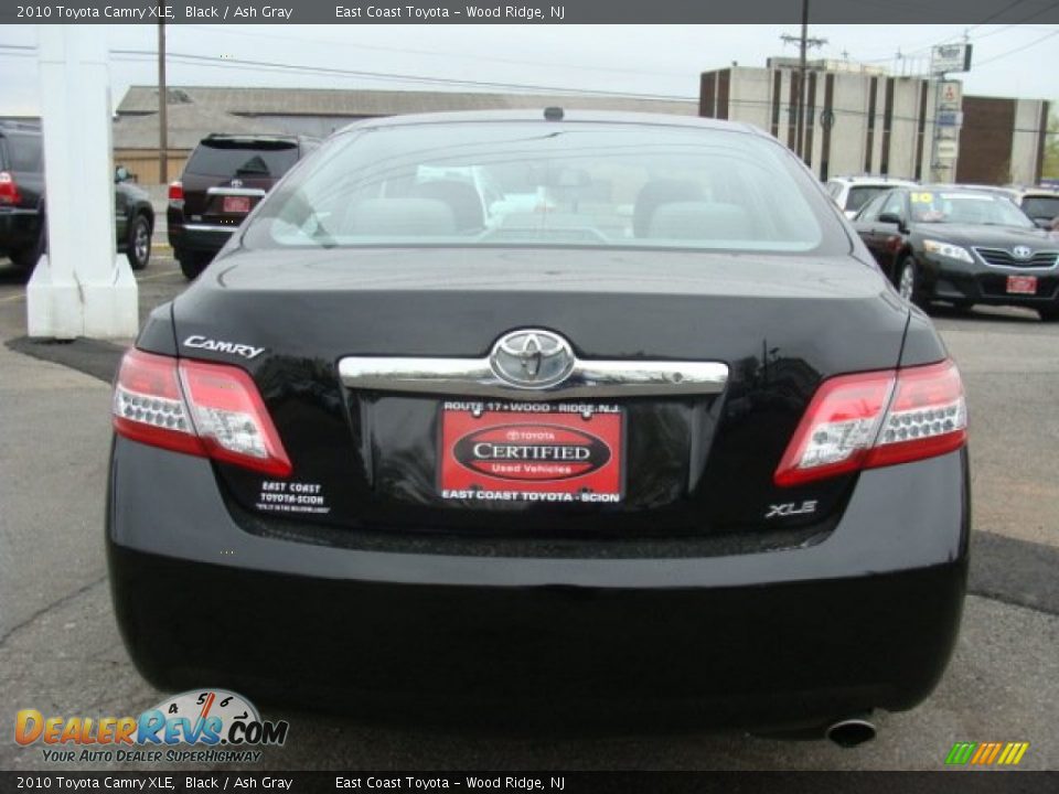 2010 Toyota Camry XLE Black / Ash Gray Photo #5