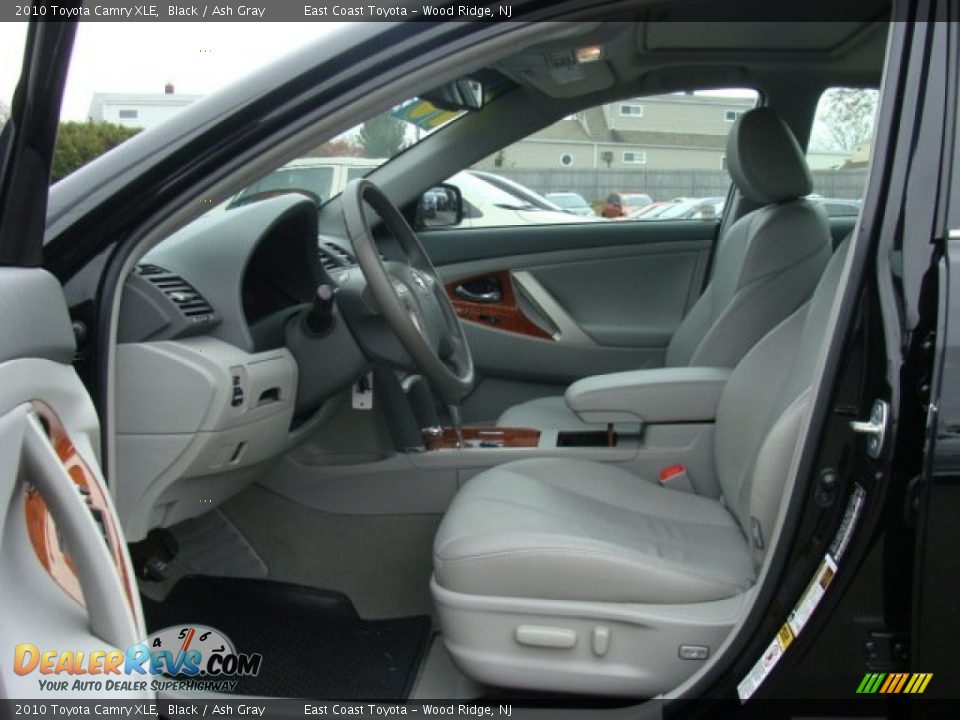 2010 Toyota Camry XLE Black / Ash Gray Photo #7