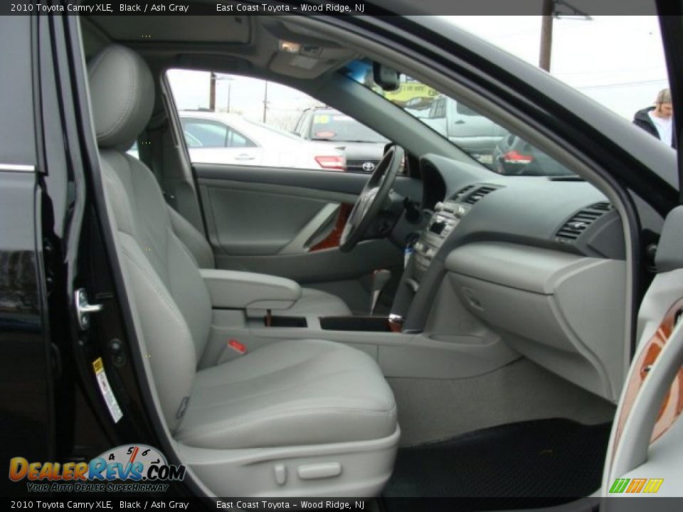 2010 Toyota Camry XLE Black / Ash Gray Photo #8