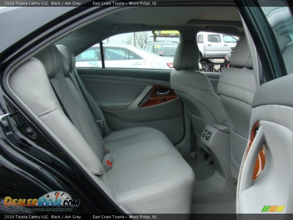 2010 Toyota Camry XLE Black / Ash Gray Photo #12