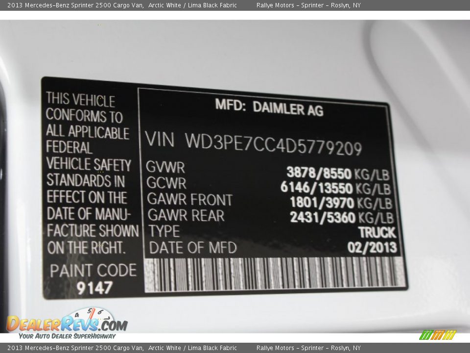 2013 Mercedes-Benz Sprinter 2500 Cargo Van Arctic White / Lima Black Fabric Photo #18