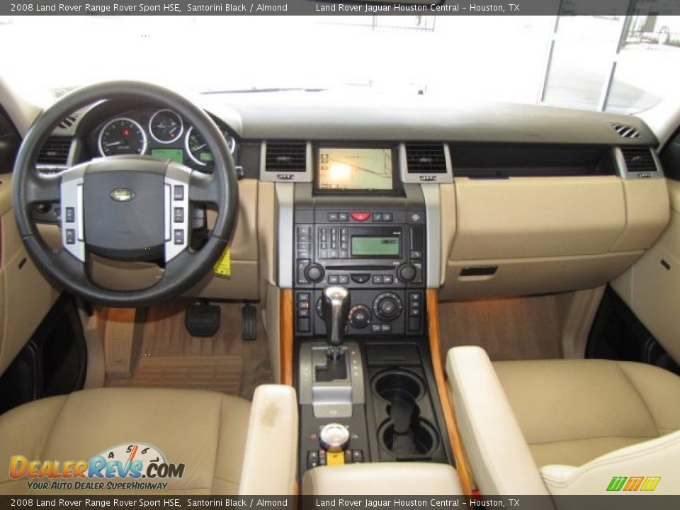 Dashboard of 2008 Land Rover Range Rover Sport HSE Photo #3