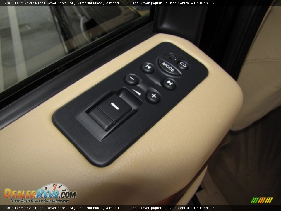 Controls of 2008 Land Rover Range Rover Sport HSE Photo #32