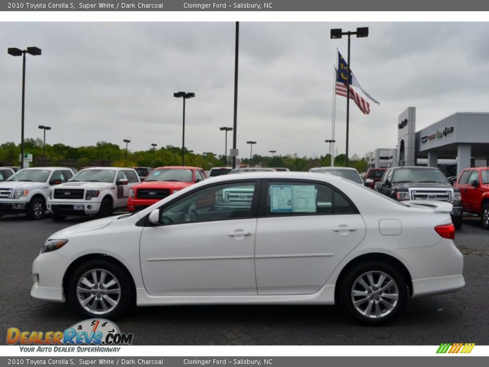 2010 Toyota Corolla S Super White / Dark Charcoal Photo #5