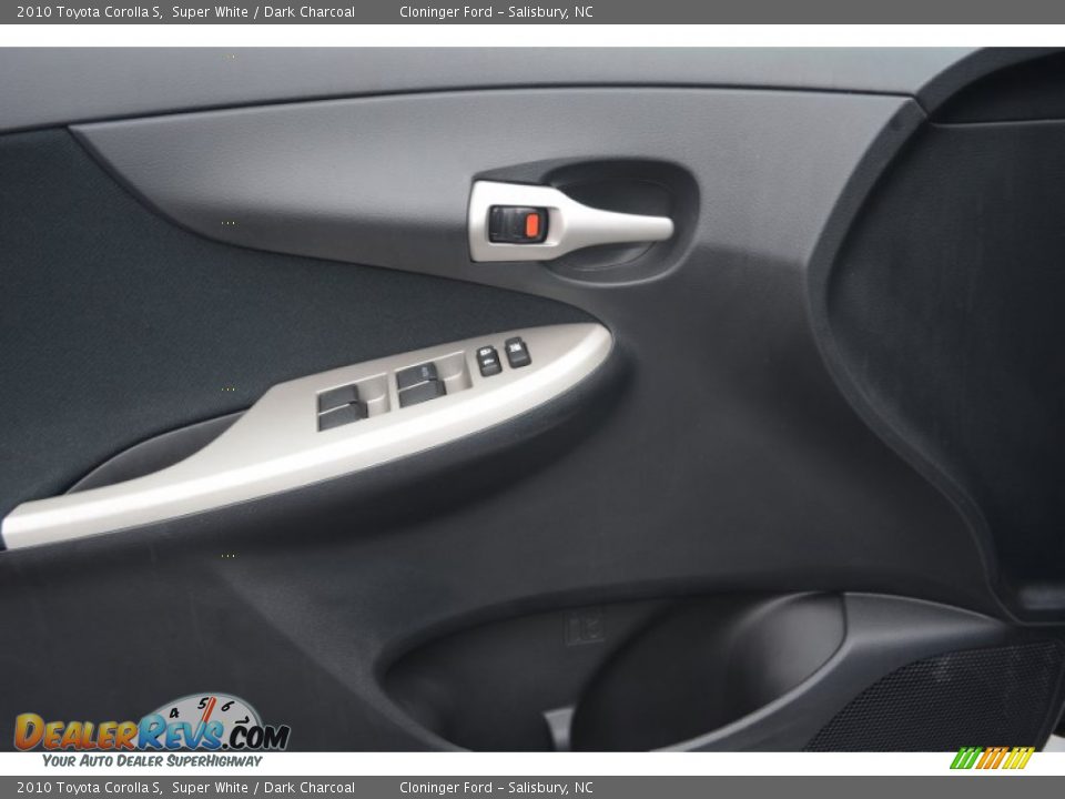 2010 Toyota Corolla S Super White / Dark Charcoal Photo #8